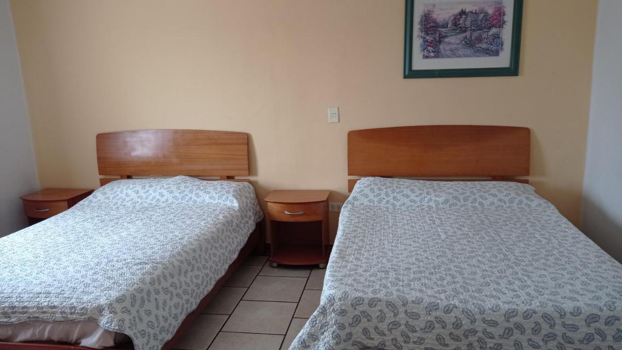 Confort Ejecutivo Suites Lindavista Guadalupe  Экстерьер фото