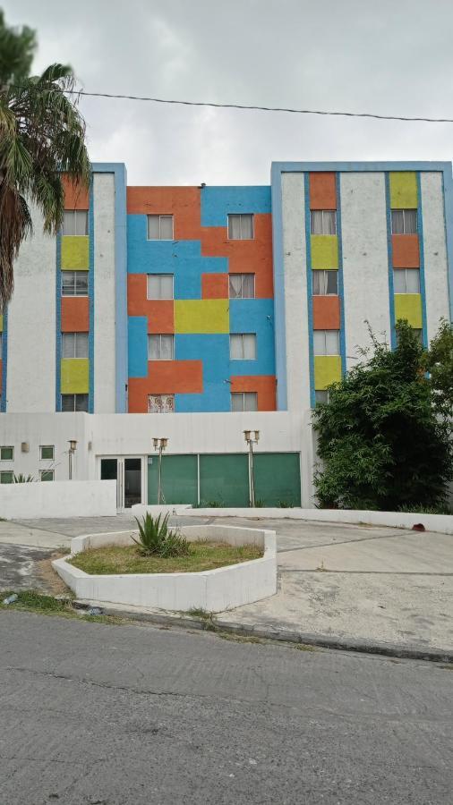 Confort Ejecutivo Suites Lindavista Guadalupe  Экстерьер фото