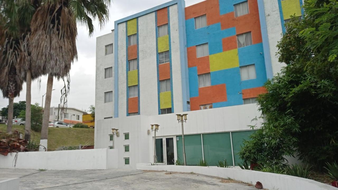 Confort Ejecutivo Suites Lindavista Guadalupe  Экстерьер фото