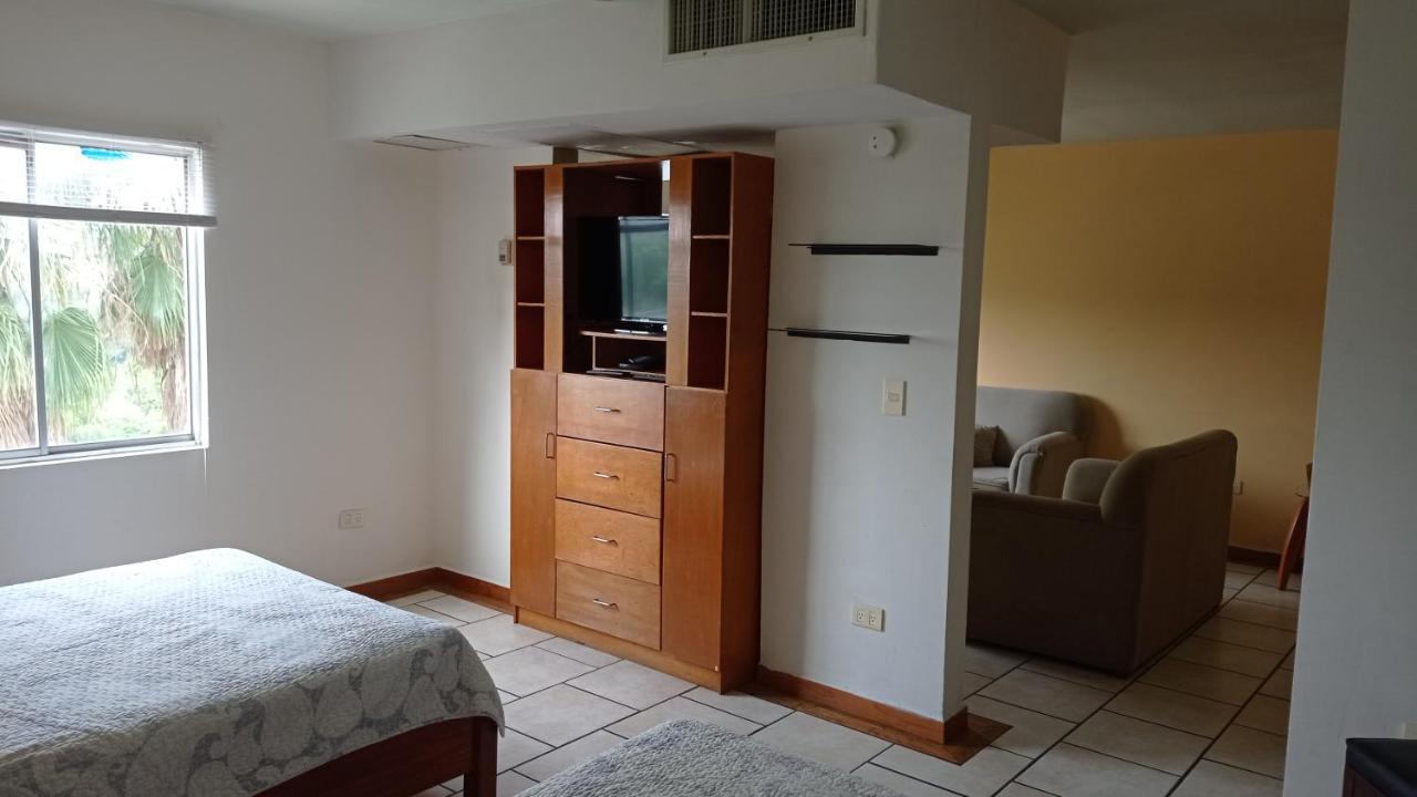 Confort Ejecutivo Suites Lindavista Guadalupe  Экстерьер фото